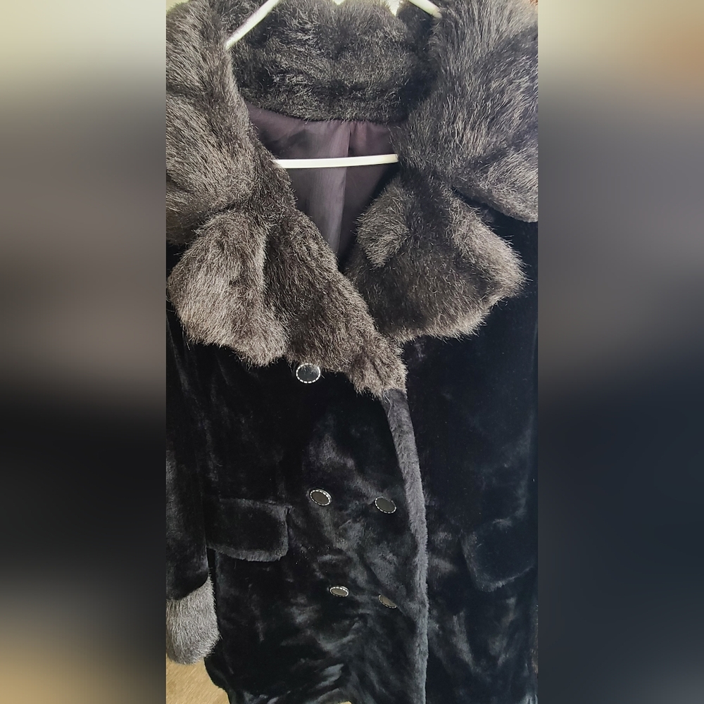 Vintage faux fur coat - Picture 7 of 16